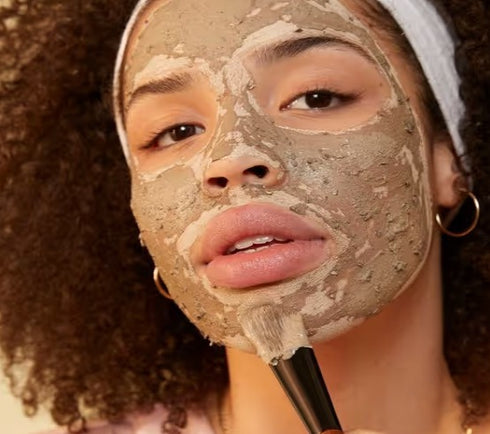 The Body Shop Himalayan Charcoal Purifying Glow Mask